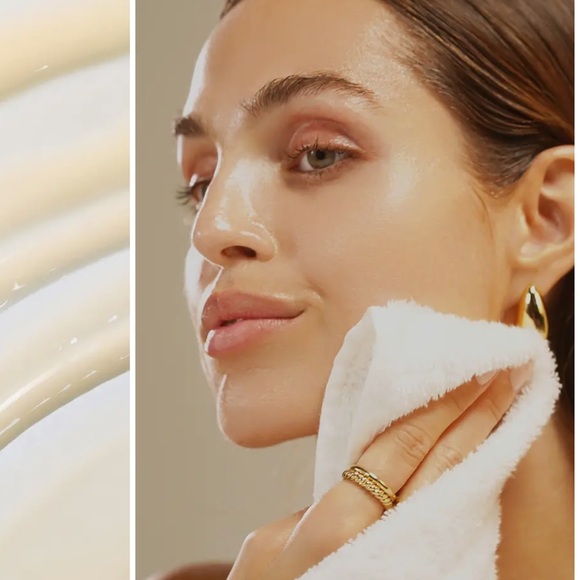 NIB True Botanicals Gentle Daily Luxury Clear Nourishing Cleanser 50ml - Picture 4 of 5